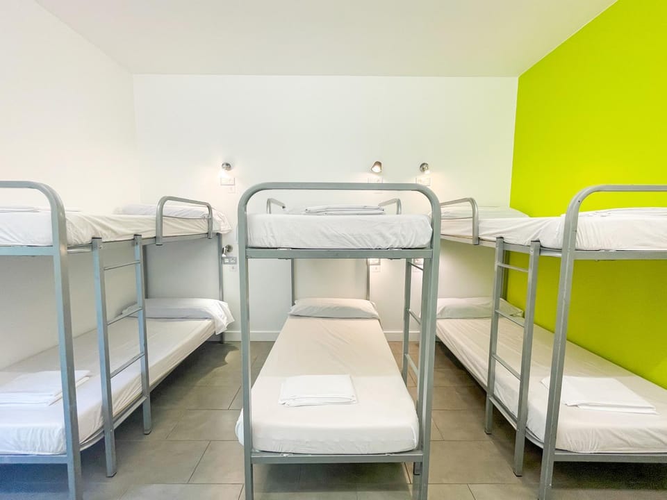 Photo of the whole room, bunk bed