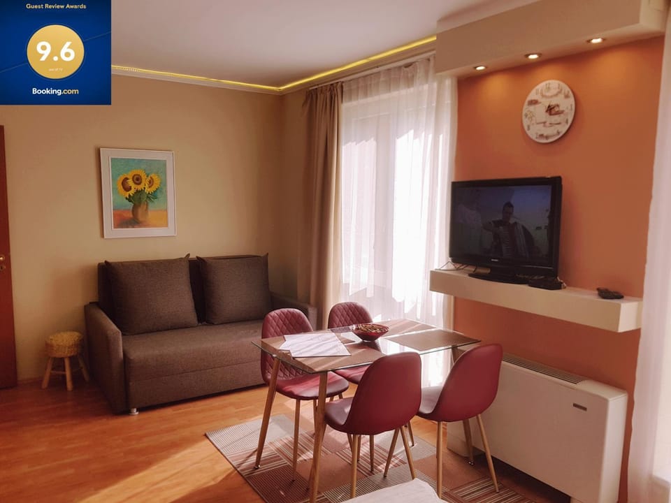 Lola Studio Apartman Apartment in Hungary