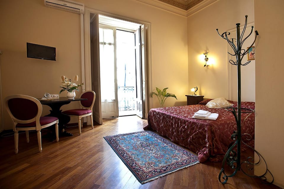 Day, Photo of the whole room