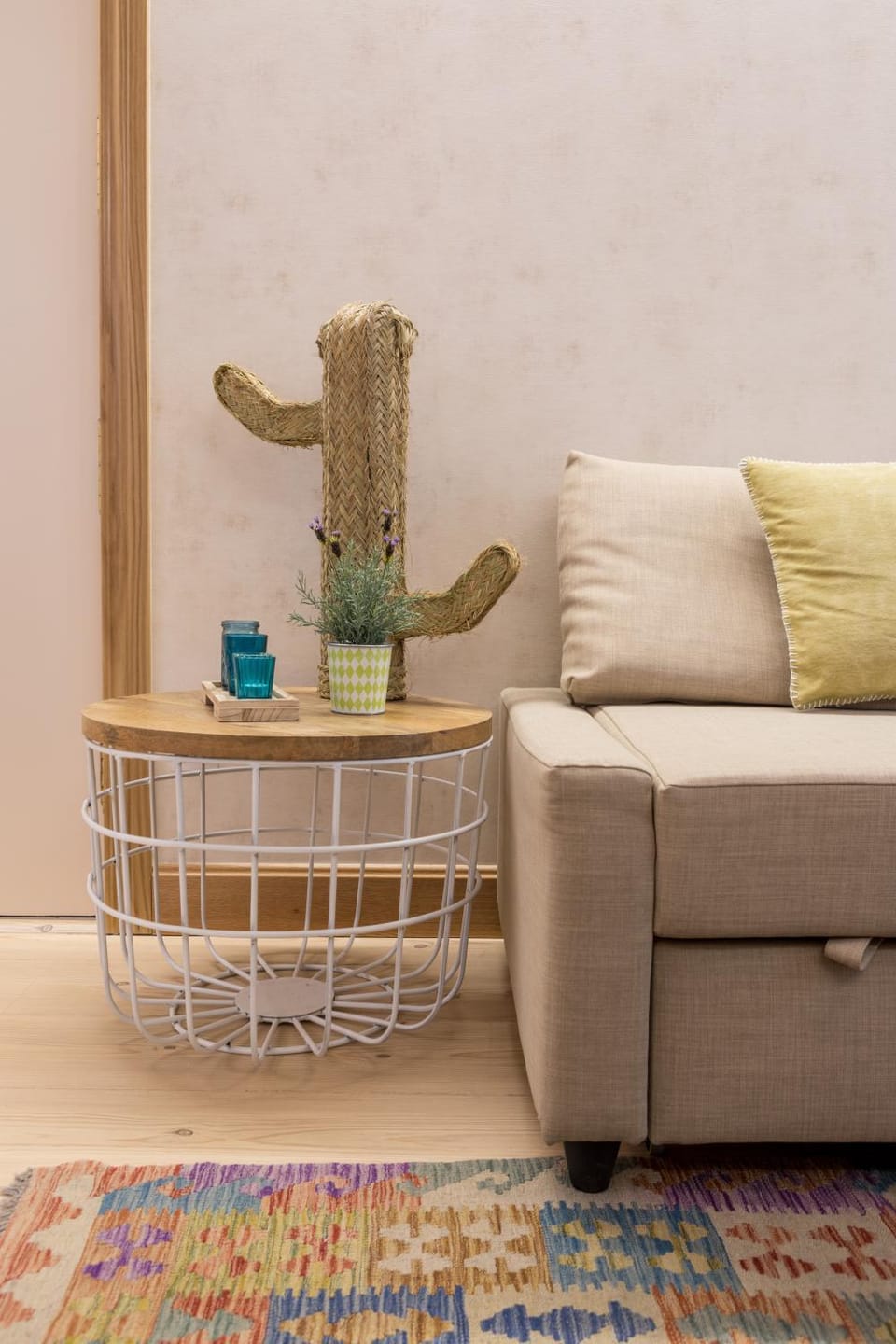 Living room, Decorative detail