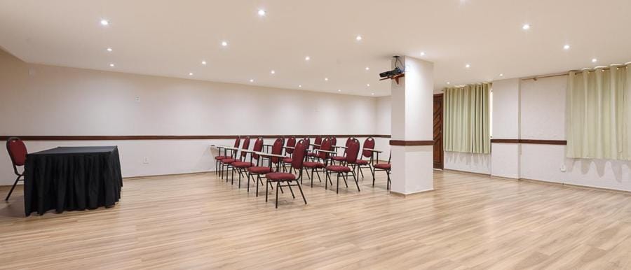 Meeting/conference room