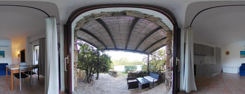 Patio, Garden, Living room, Dining area, kitchen