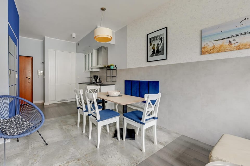 Kitchen or kitchenette, Photo of the whole room, Decorative detail, Dining area, Area and facilities, kitchen