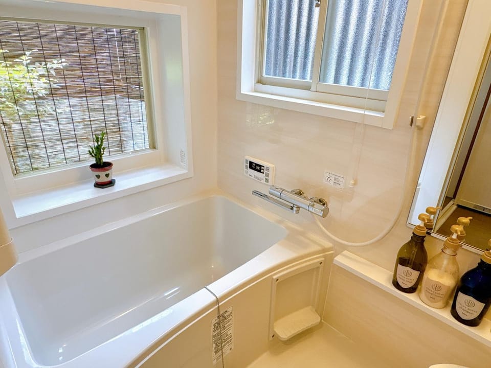 Bathroom, Bath