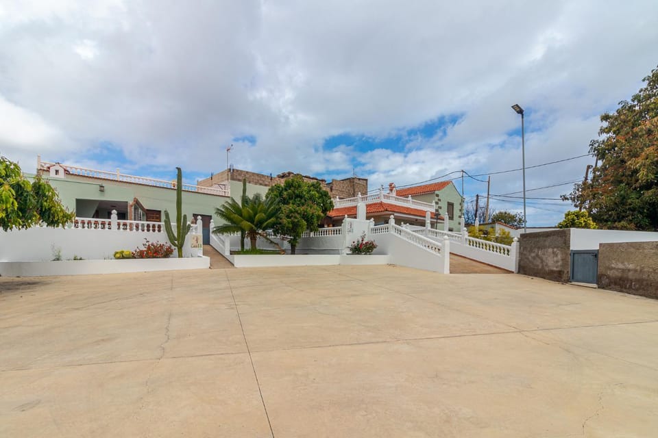 Casa Marjoes - 2 Villas - BBQ - Communal Pool House in Comarca Norte