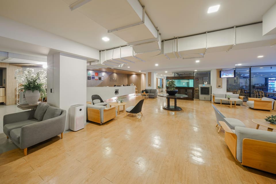 Lobby or reception, Seating area