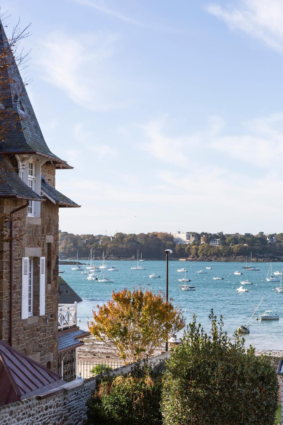 Facade/entrance, Sea view