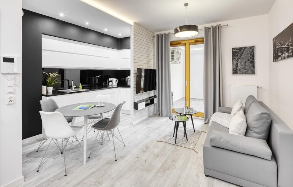 TV and multimedia, Coffee/tea facilities, Kitchen or kitchenette, Living room