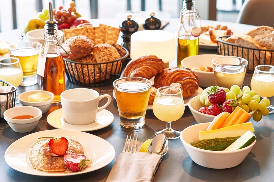 Restaurant/places to eat, Food close-up, Breakfast, Buffet breakfast