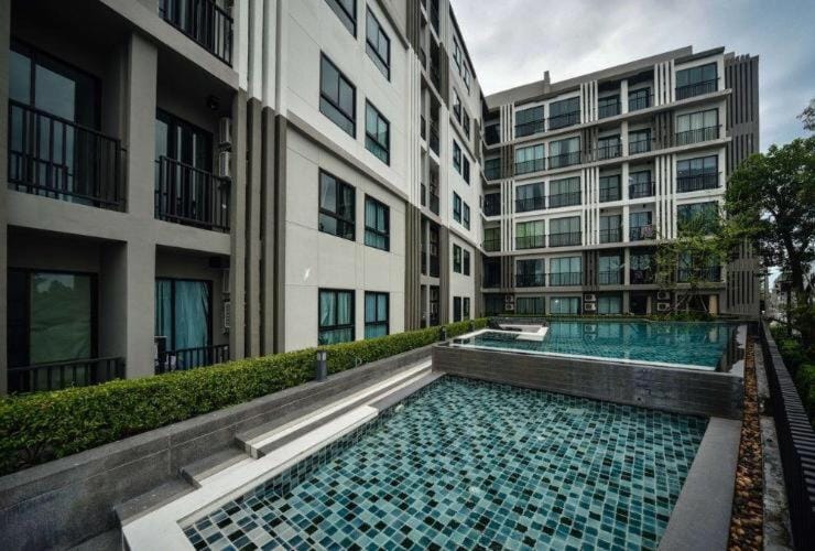 Pool view, Swimming pool