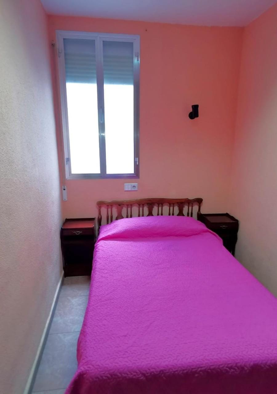 Photo of the whole room, Decorative detail