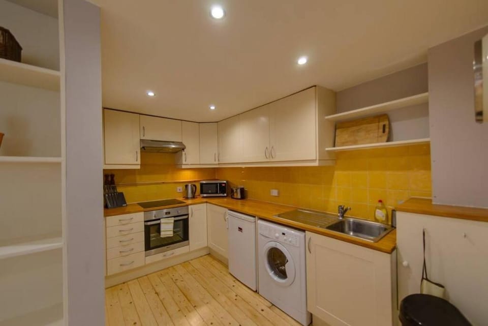 JOIVY Warm & Welcoming Flat near Edinburgh Castle Apartment in Edinburgh