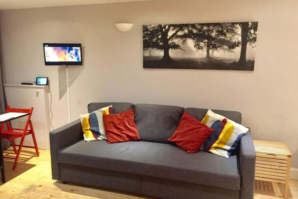 JOIVY Warm & Welcoming Flat near Edinburgh Castle Apartment in Edinburgh