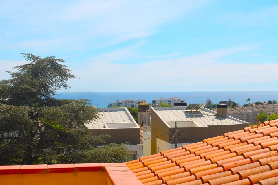House with Pool and Sea Views Villa in Maresme