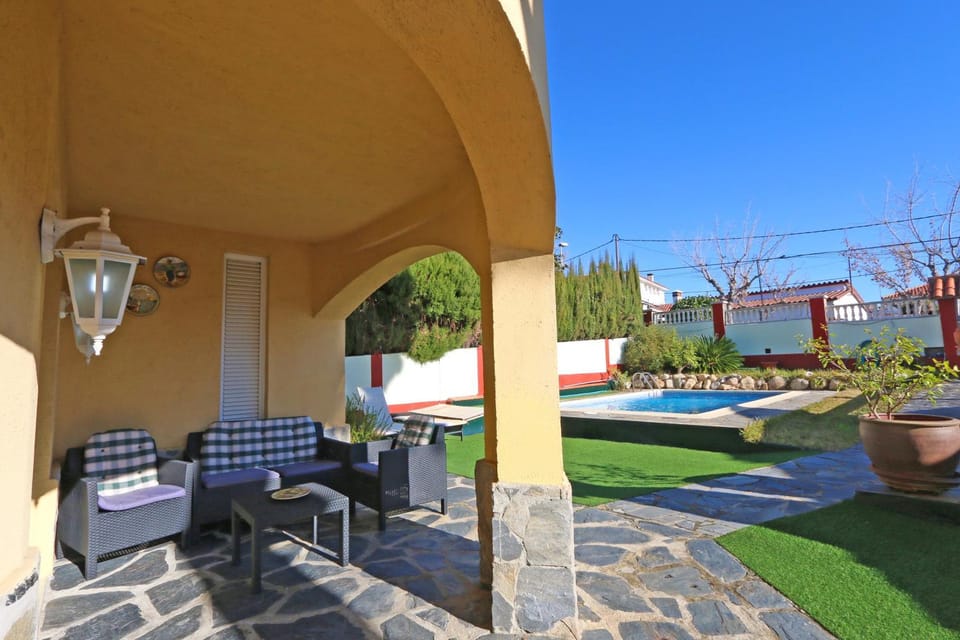 Patio, Off site, Garden, On site, Pool view, Swimming pool