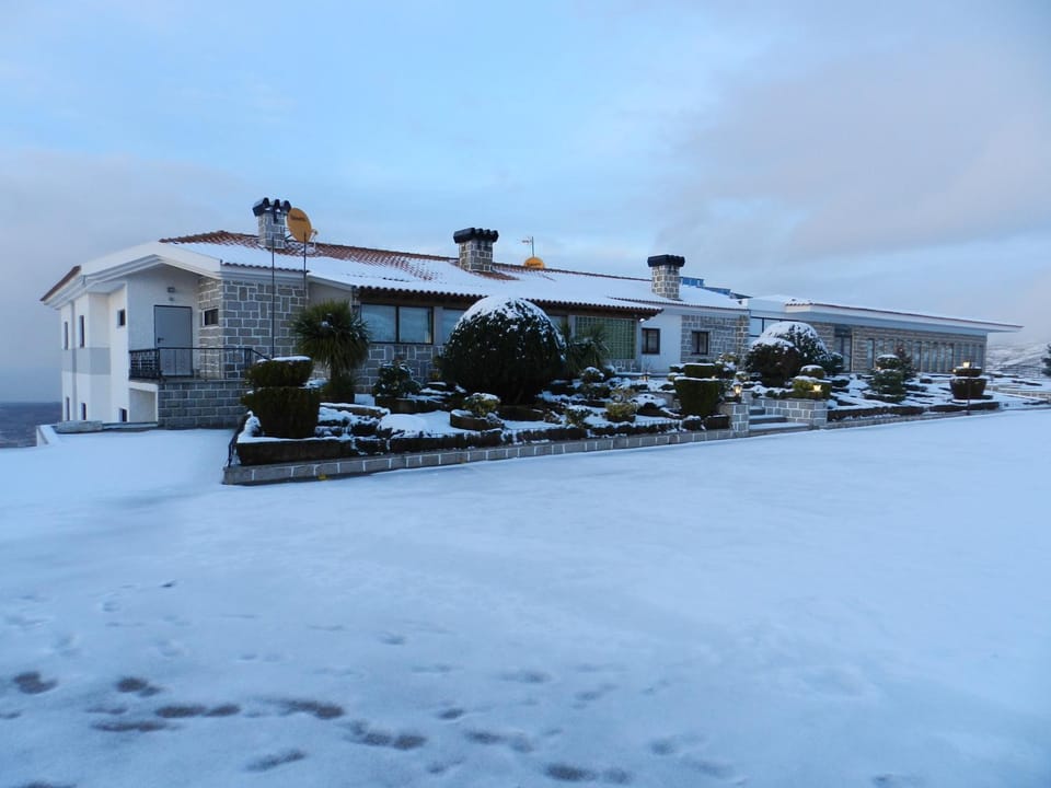 Facade/entrance, Off site