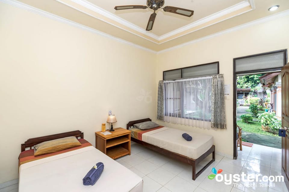 Bed, Photo of the whole room, Bedroom, fireplace