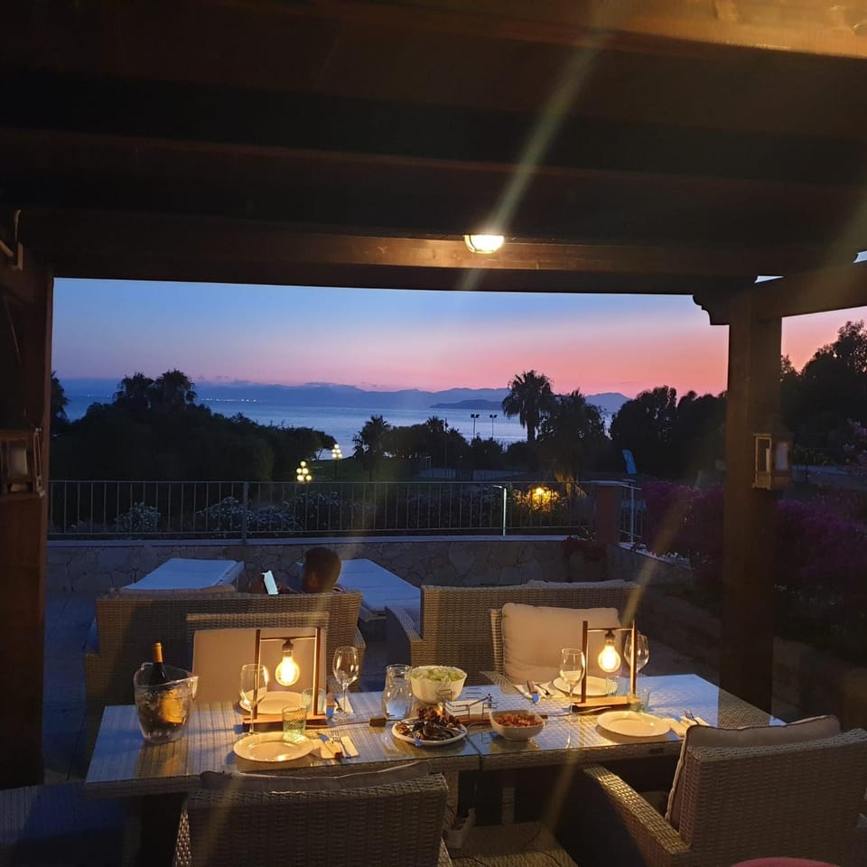 View (from property/room), Balcony/Terrace, Sea view
