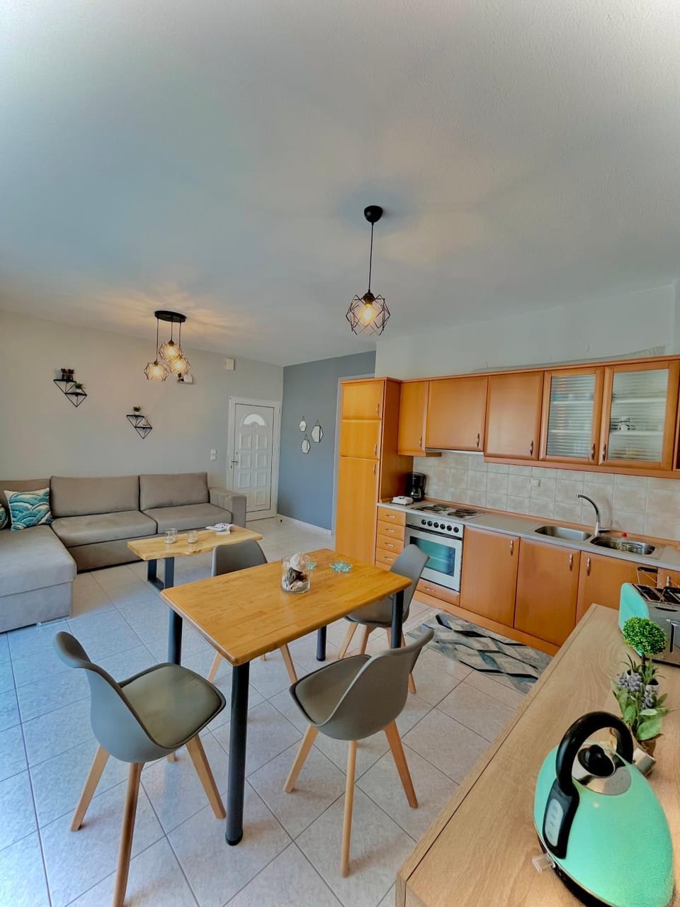 Kitchen or kitchenette, Living room, Seating area, Dining area, dishwasher, pet friendly, stove