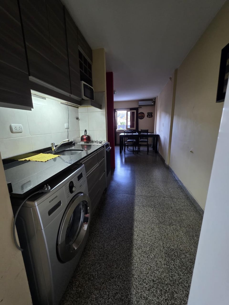 Kitchen or kitchenette, Dining area, washing machine, dryer