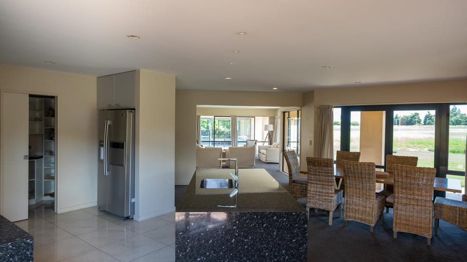 Tuscany Downs Estate Bed and Breakfast in Canterbury