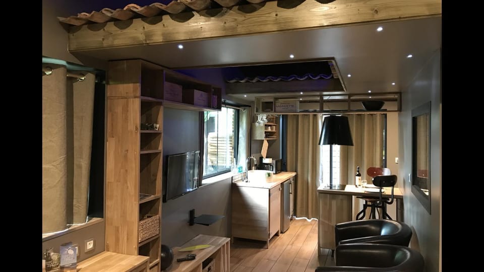 Lounge or bar