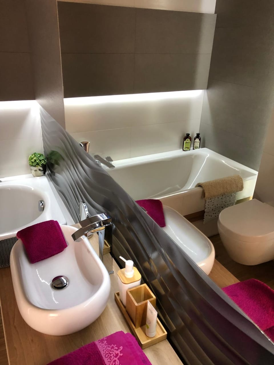 Toilet, Bathroom, Bath, towels