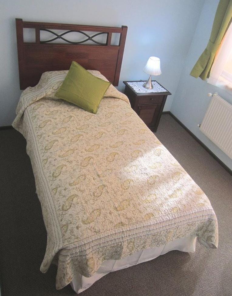 Bed, Day