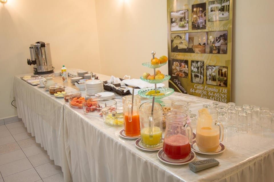 Breakfast, Buffet breakfast