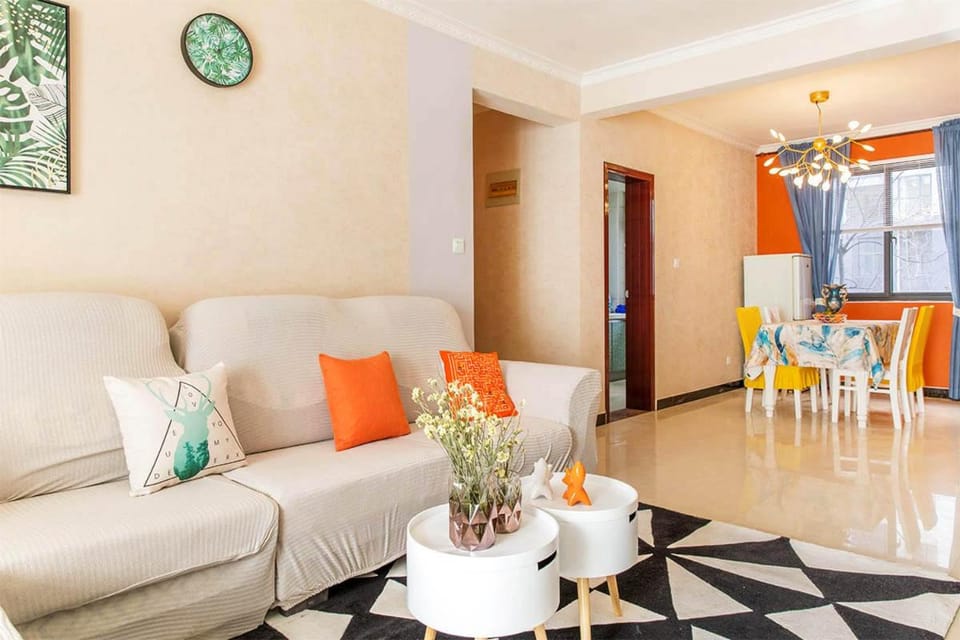 Henan Kaifeng·Henan University· Locals Apartment 00140700 Apartment in China