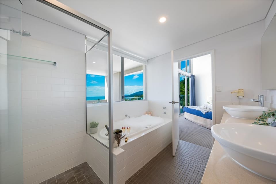Bathroom, Bath