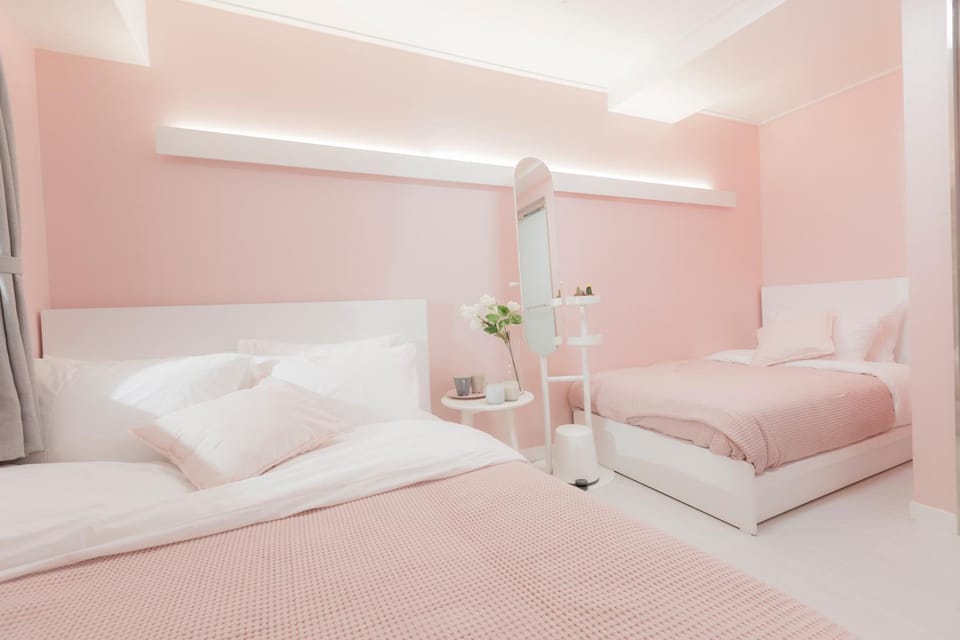 MJ Stay 2 Bed and Breakfast in Seoul