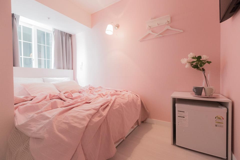 MJ Stay 2 Bed and Breakfast in Seoul