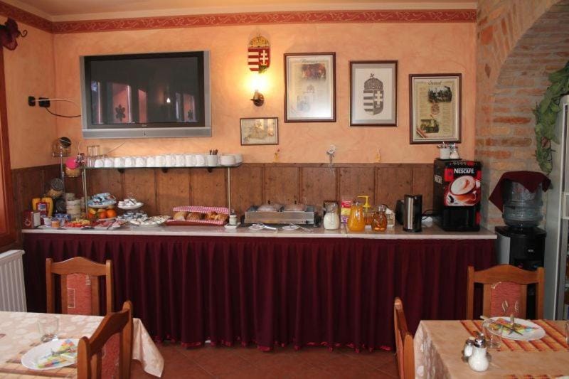 Breakfast, Buffet breakfast