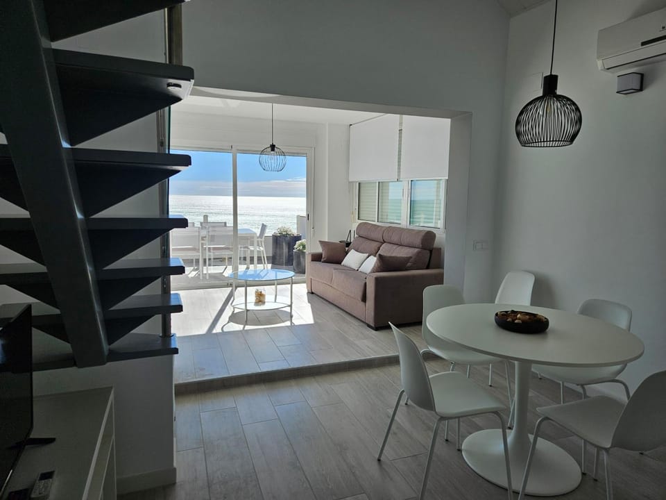 FANTÁSTICO DÚPLEX CON VISTAS IMPRESIONANTES AL MAR Apartment in Peniscola