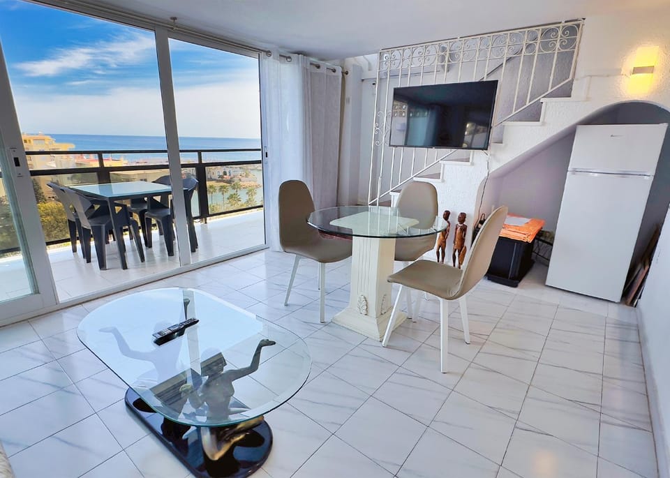 Balcony/Terrace, Living room