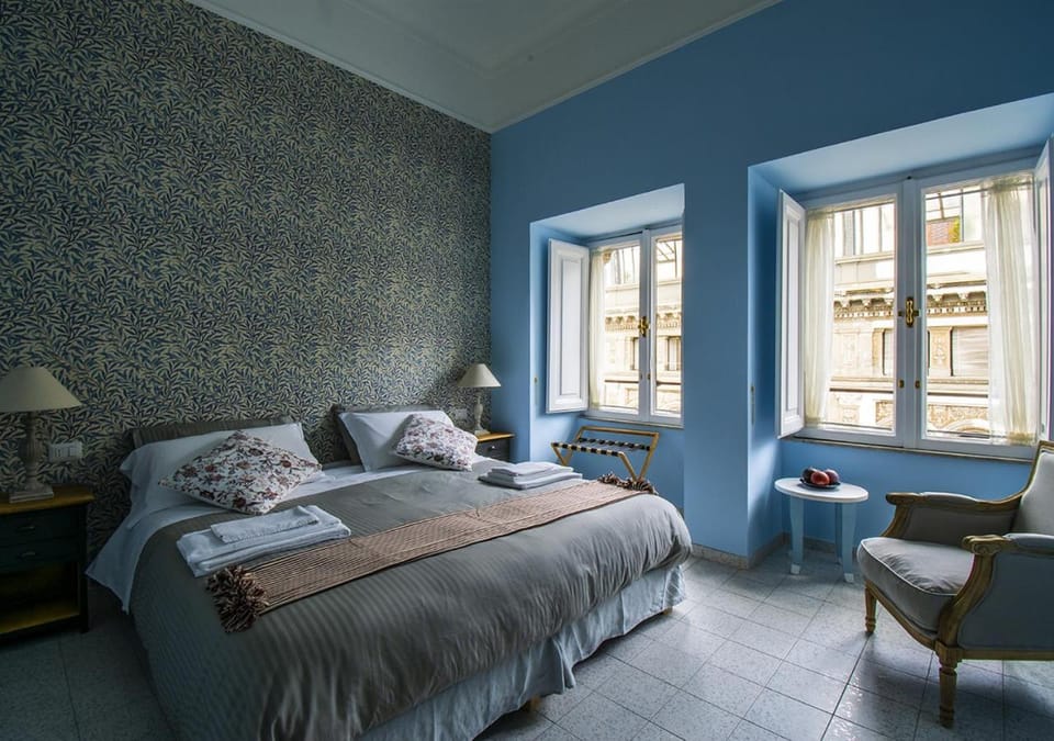Nearby landmark, Bed, Other, Photo of the whole room, Decorative detail, Bedroom, Landmark view