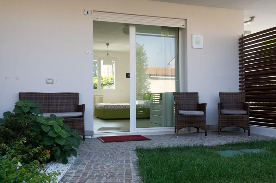 Patio, Garden