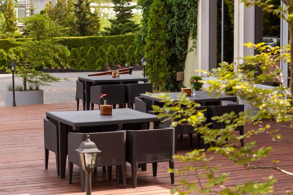 Patio, Restaurant/places to eat, Balcony/Terrace