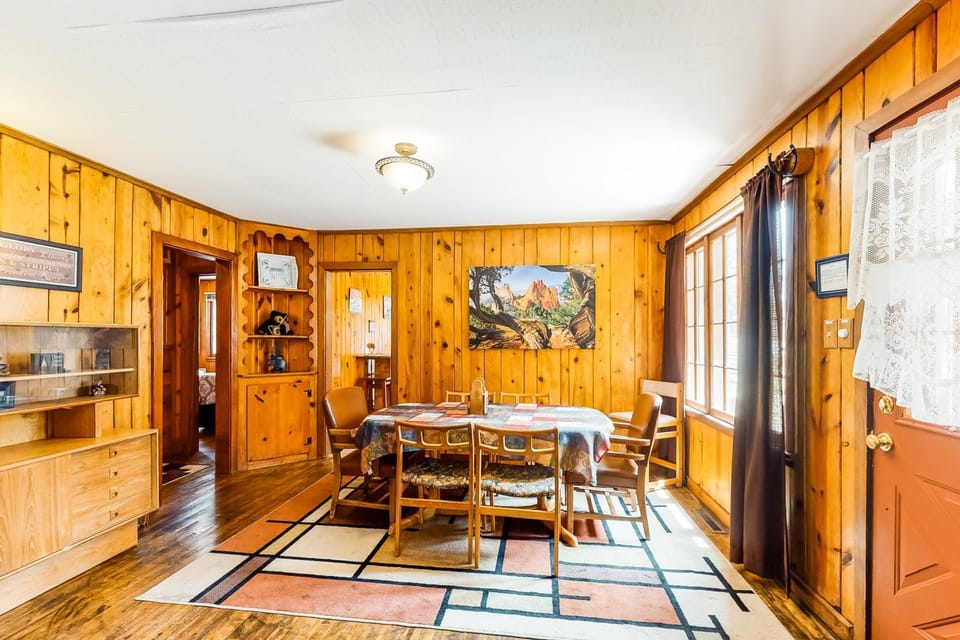 Big Bear Cabin Cabin in Woodland Park