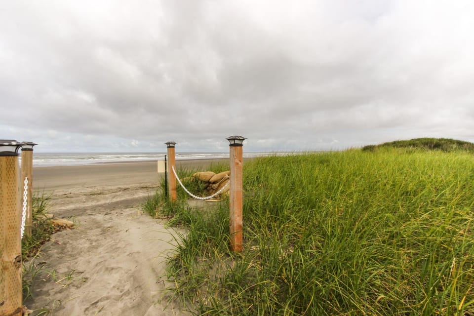 Westport Marina View House in Westport