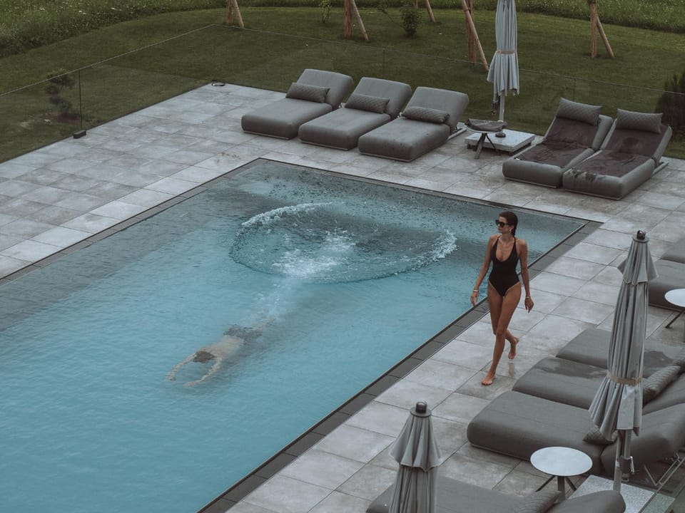 Patio, Day, People, Natural landscape, Garden, Landmark view, Pool view, Swimming pool, Swimming pool, group of guests, sunbed
