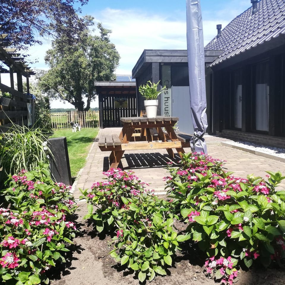 Garden, On site