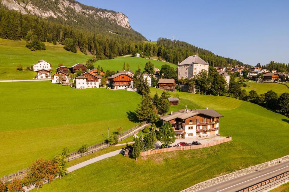 Garni Juri Bed and Breakfast in La Villa