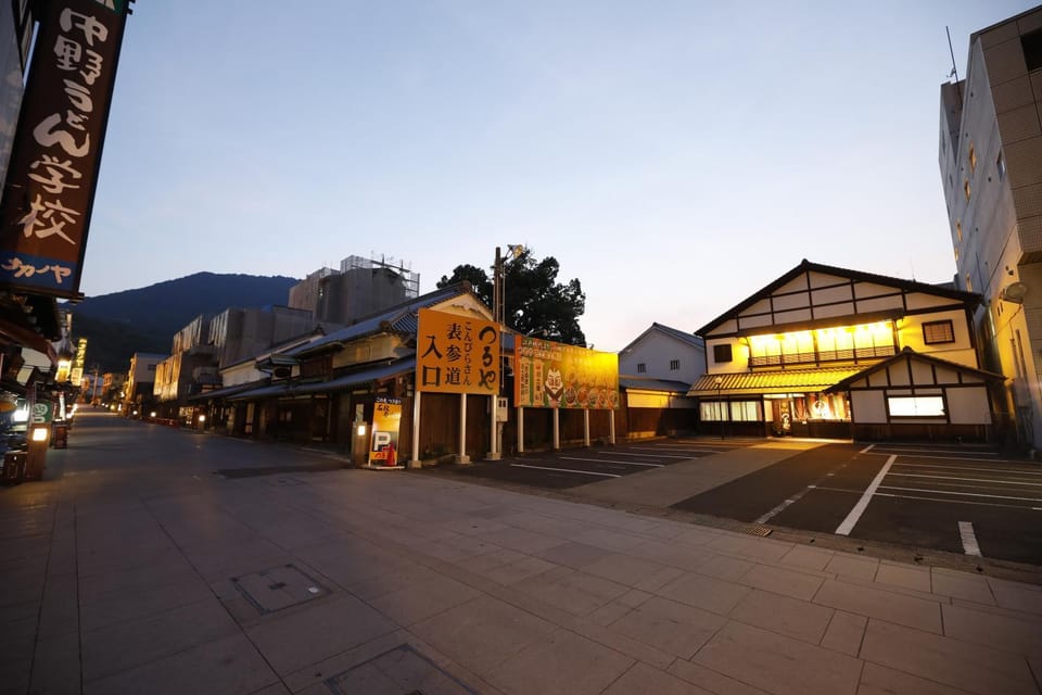 Property building, Neighbourhood