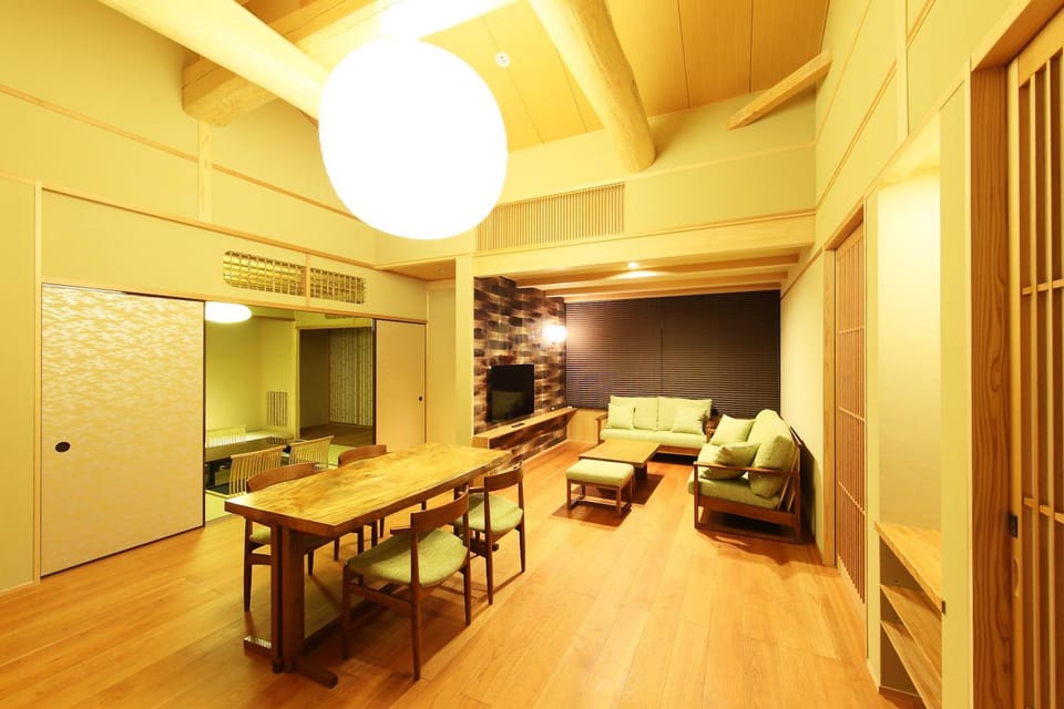 Photo of the whole room
