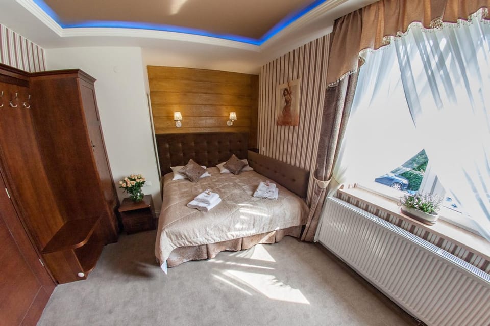 Bed, wardrobe