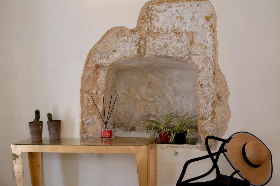 Decorative detail, Bedroom, furniture