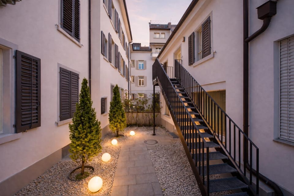 Inner courtyard view