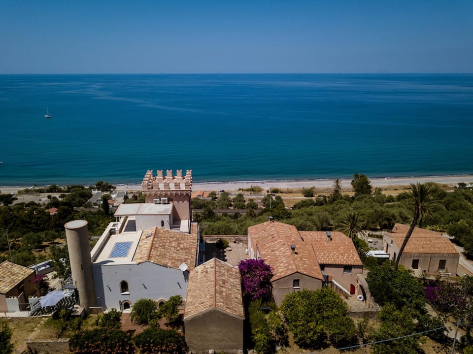 Bird's eye view, Sea view